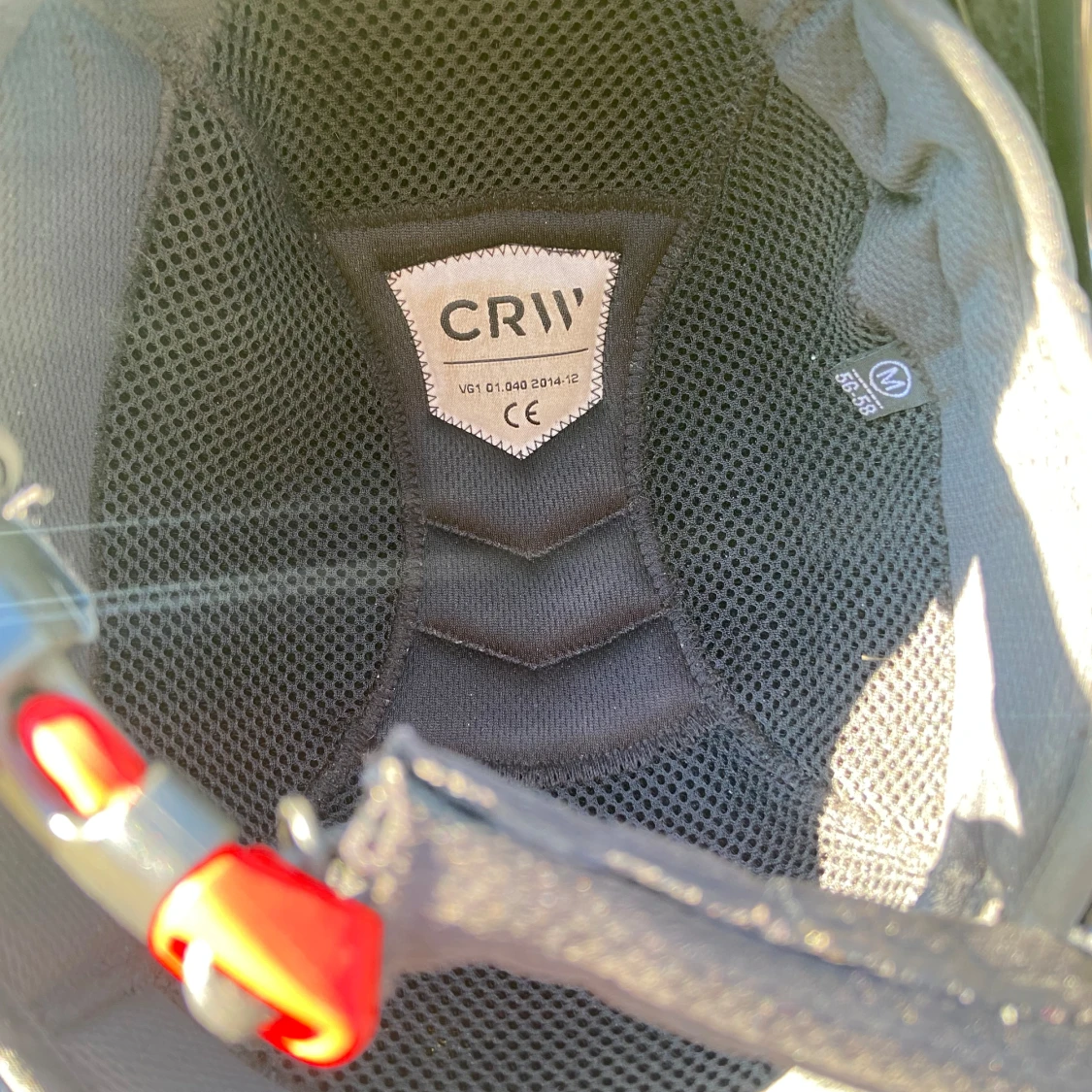 Svart CRW ridhjälm med glitter - 3