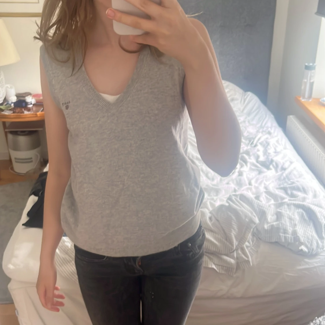 Grå ullväst från GANT, v-ringad