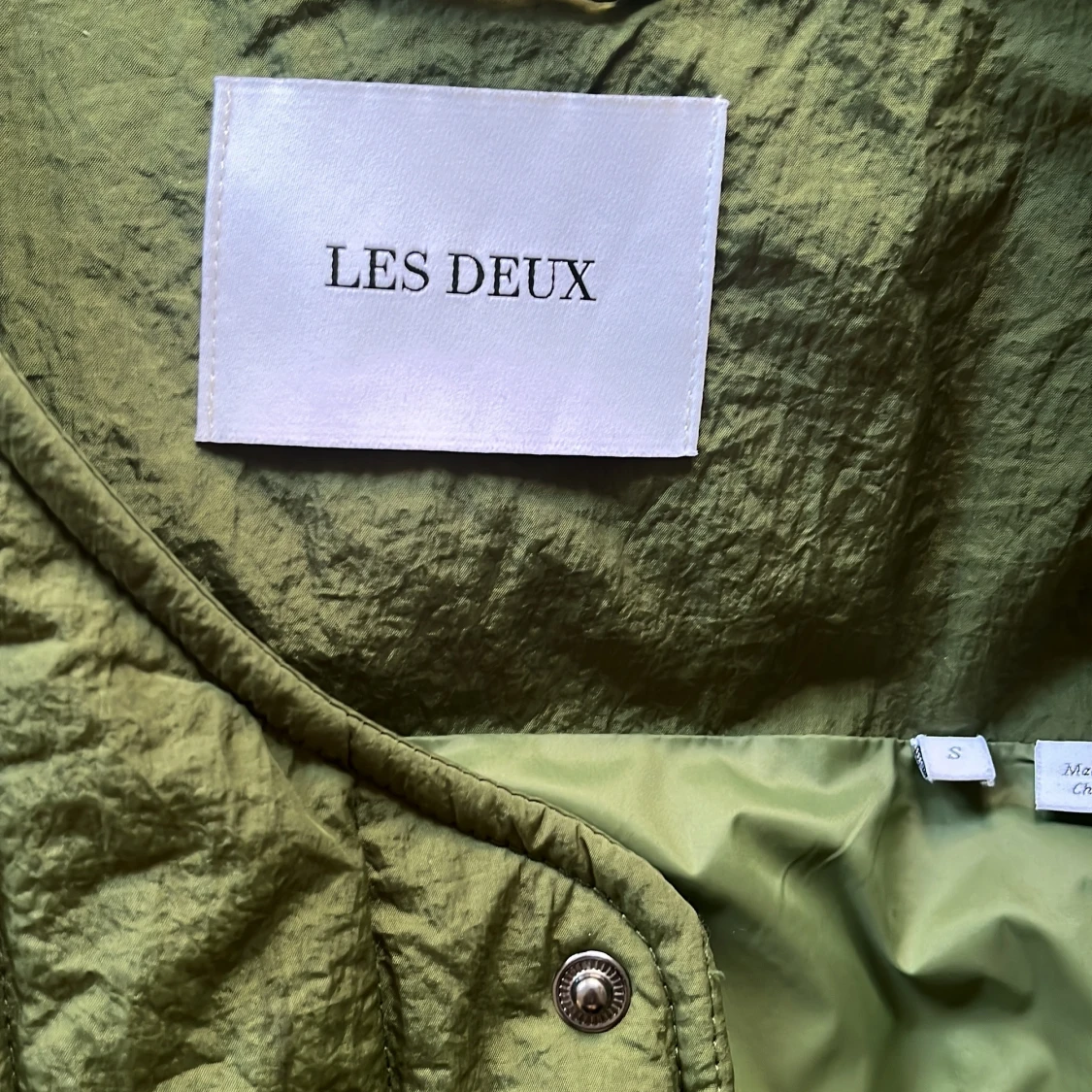 Grön quiltad väst från Les Deux - 2