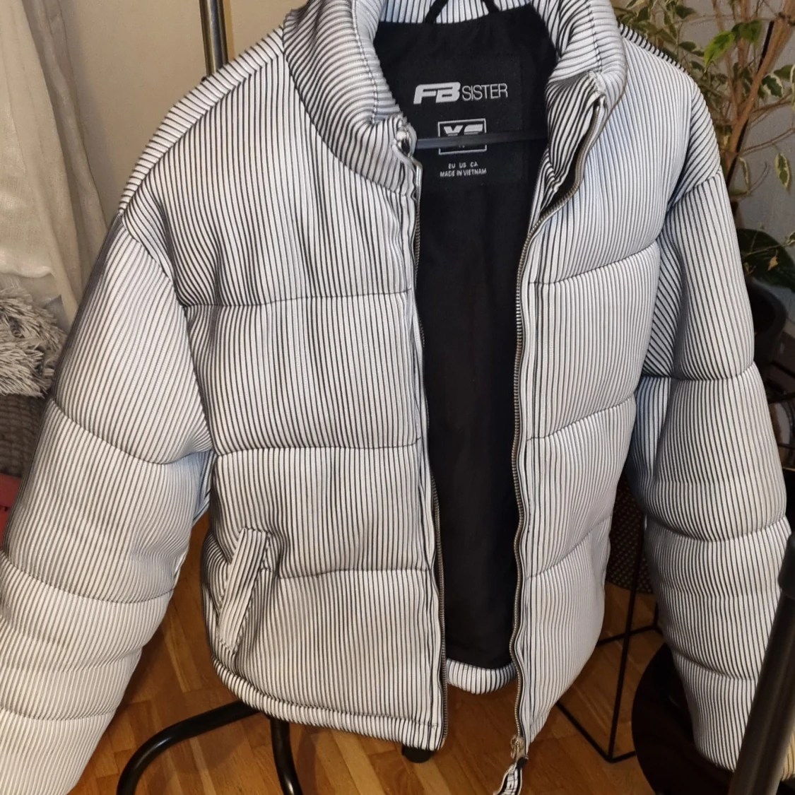 Randig pufferjacka från FB Sister XS - 1