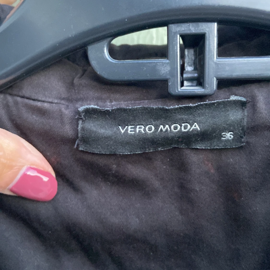 Vero Moda svart kavaj, storlek 36 - 2
