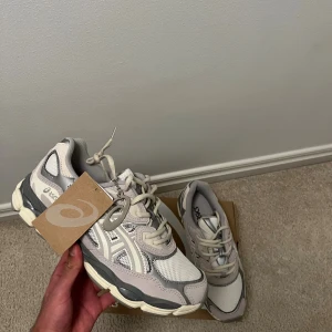 Asics gel nyc - Helt nya i originalbox. Fraktar alltid samma dag🚙