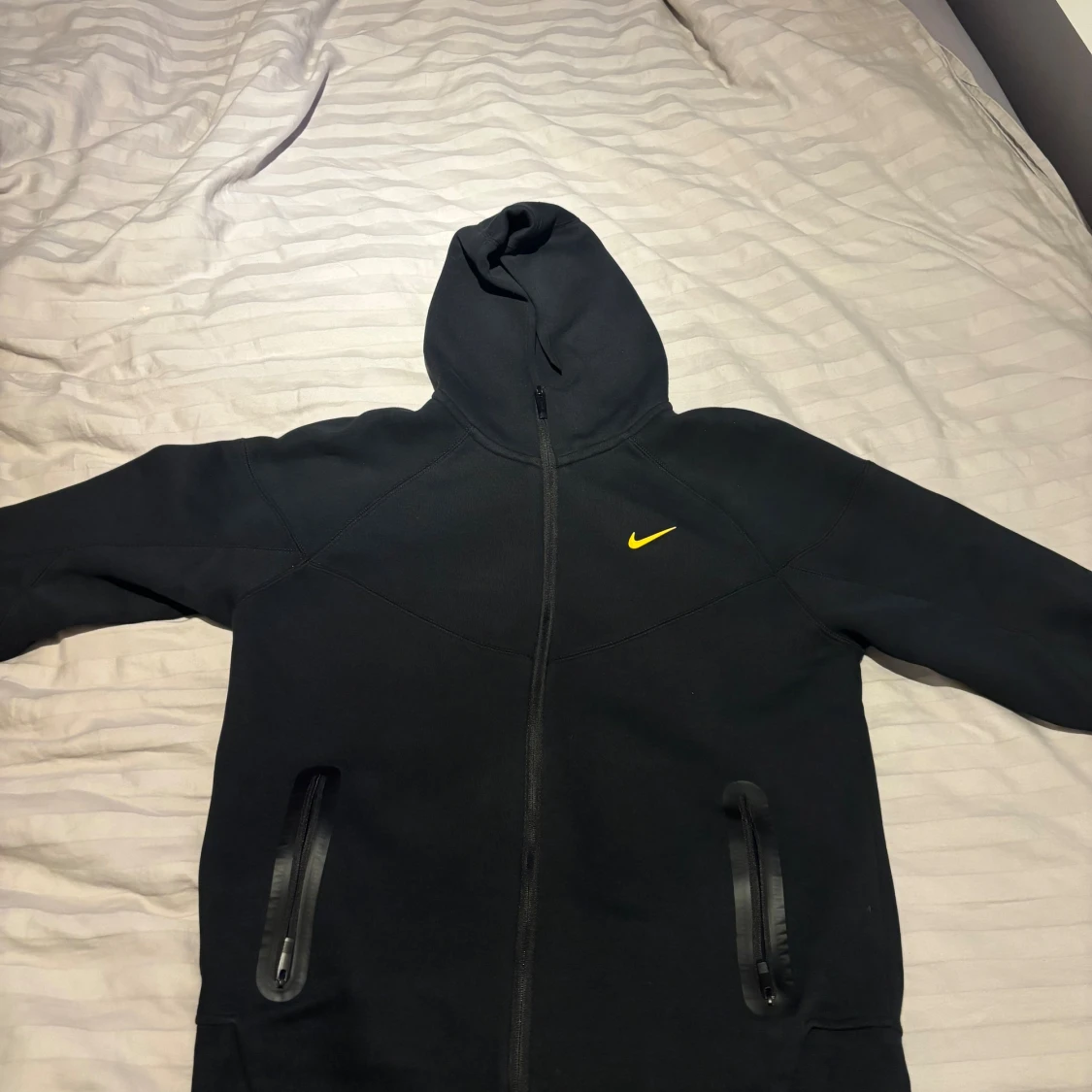 Svart Nike NOCTA hoodie med dragkedja