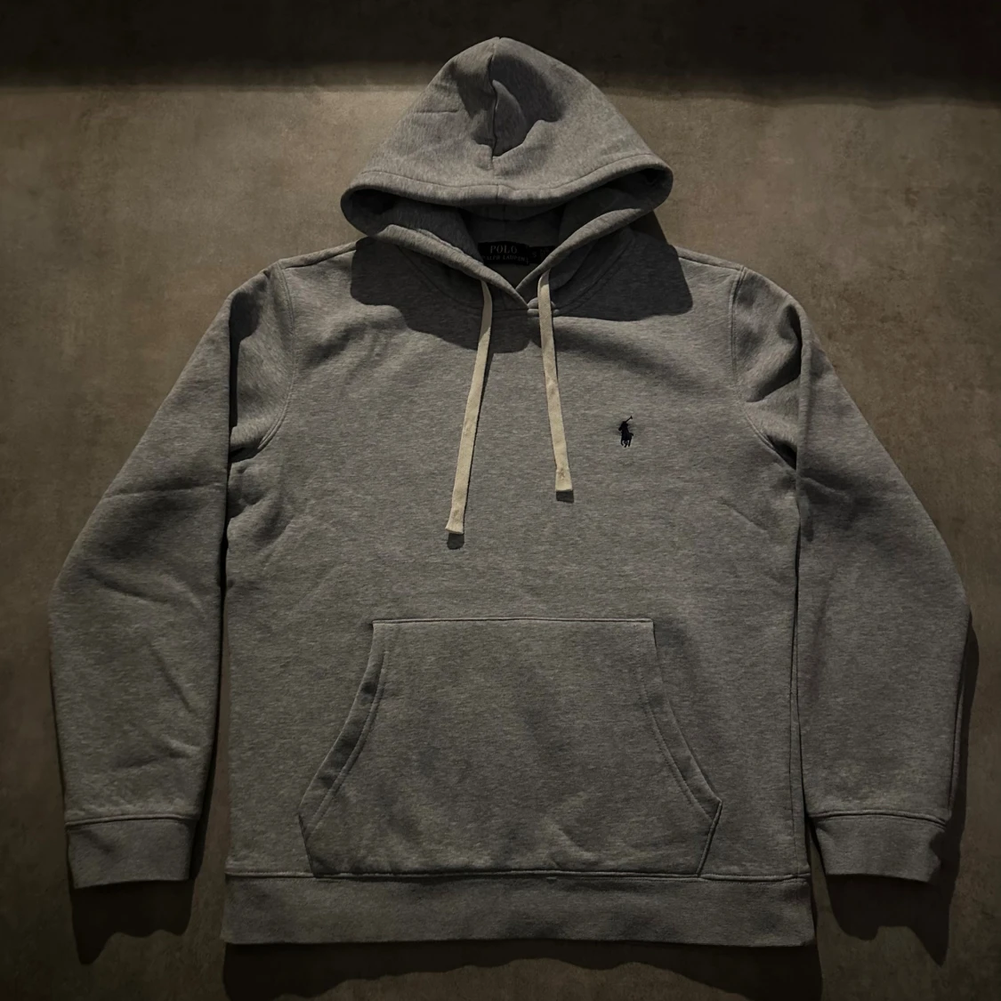 Grå hoodie från Polo Ralph Lauren