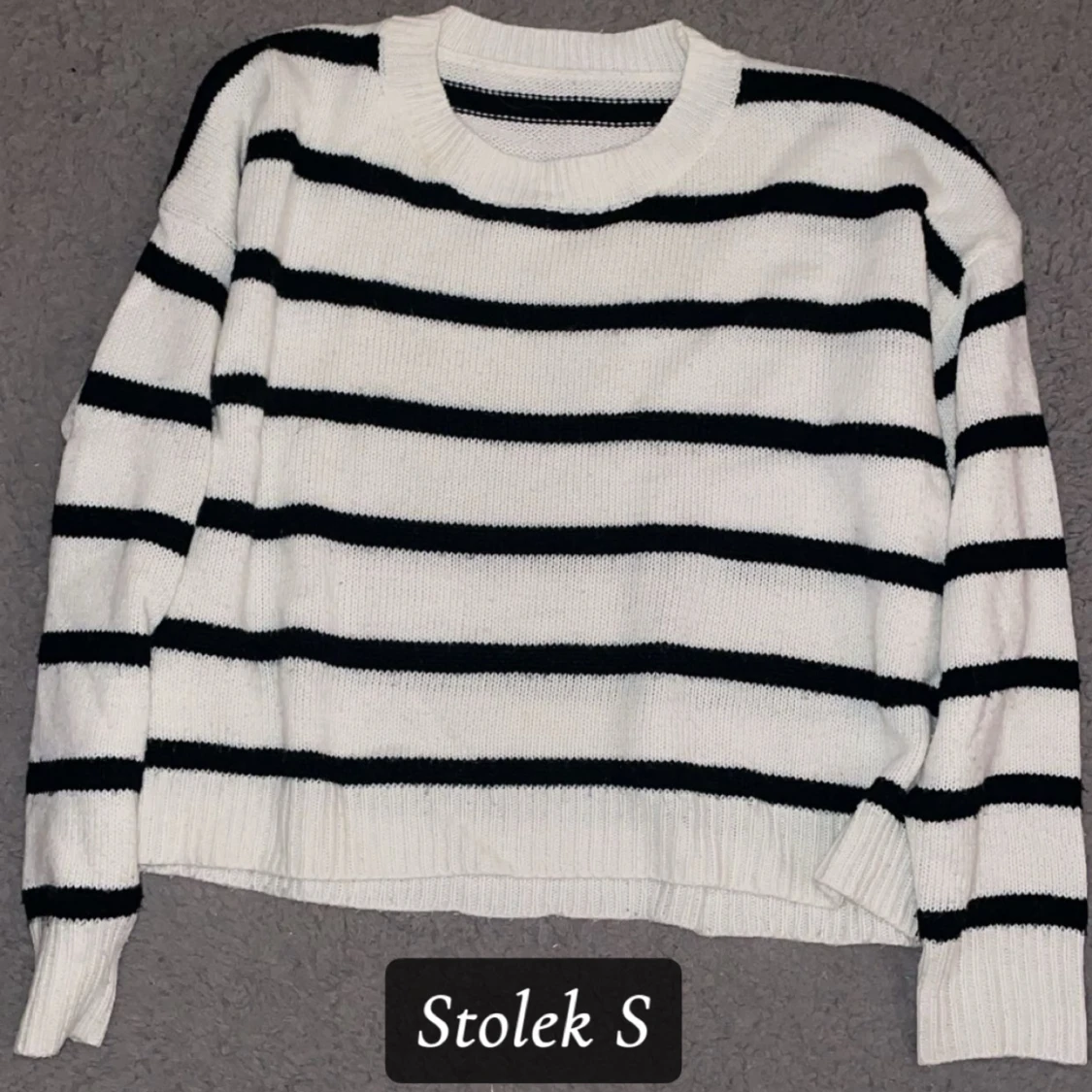 4 stickade tröjor  - 1