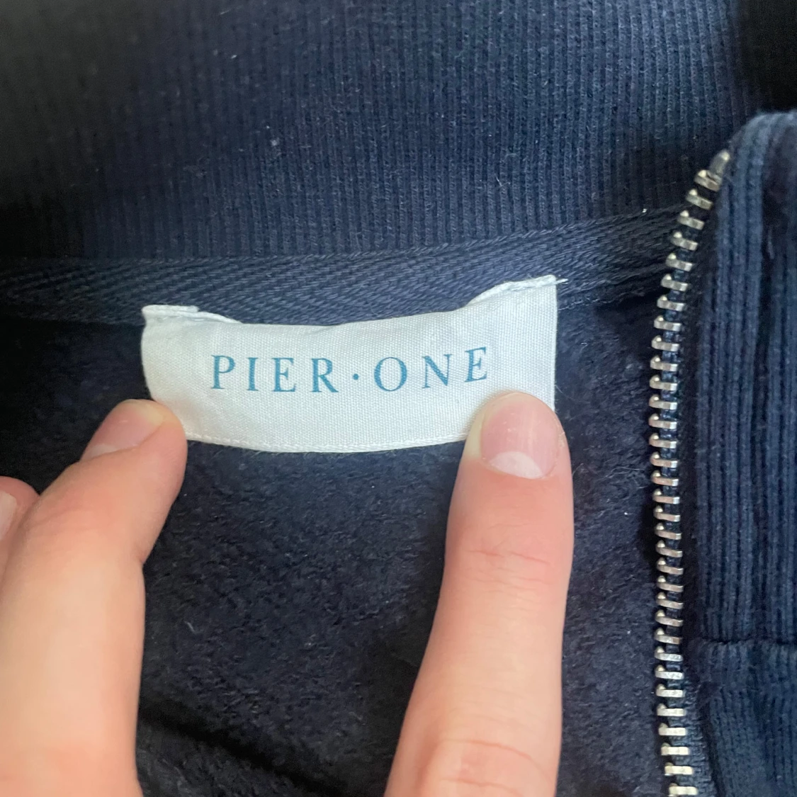 Mörkblå ziptröja från Pier One - 1