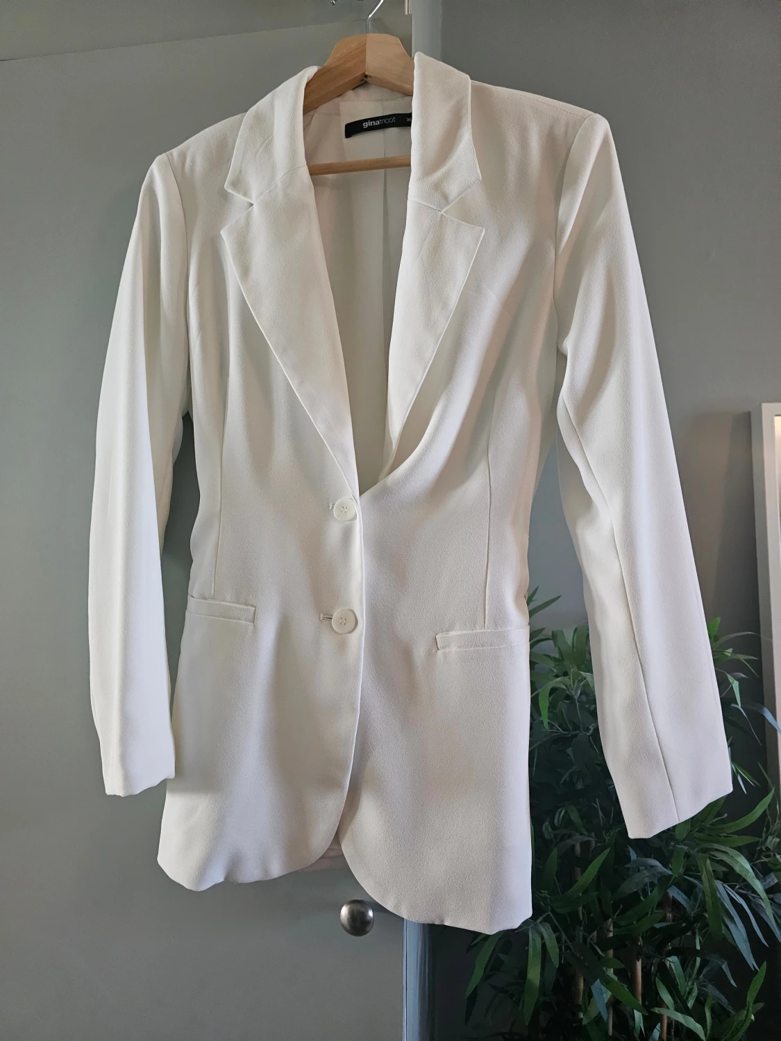 Vit blazer från Gina Tricot