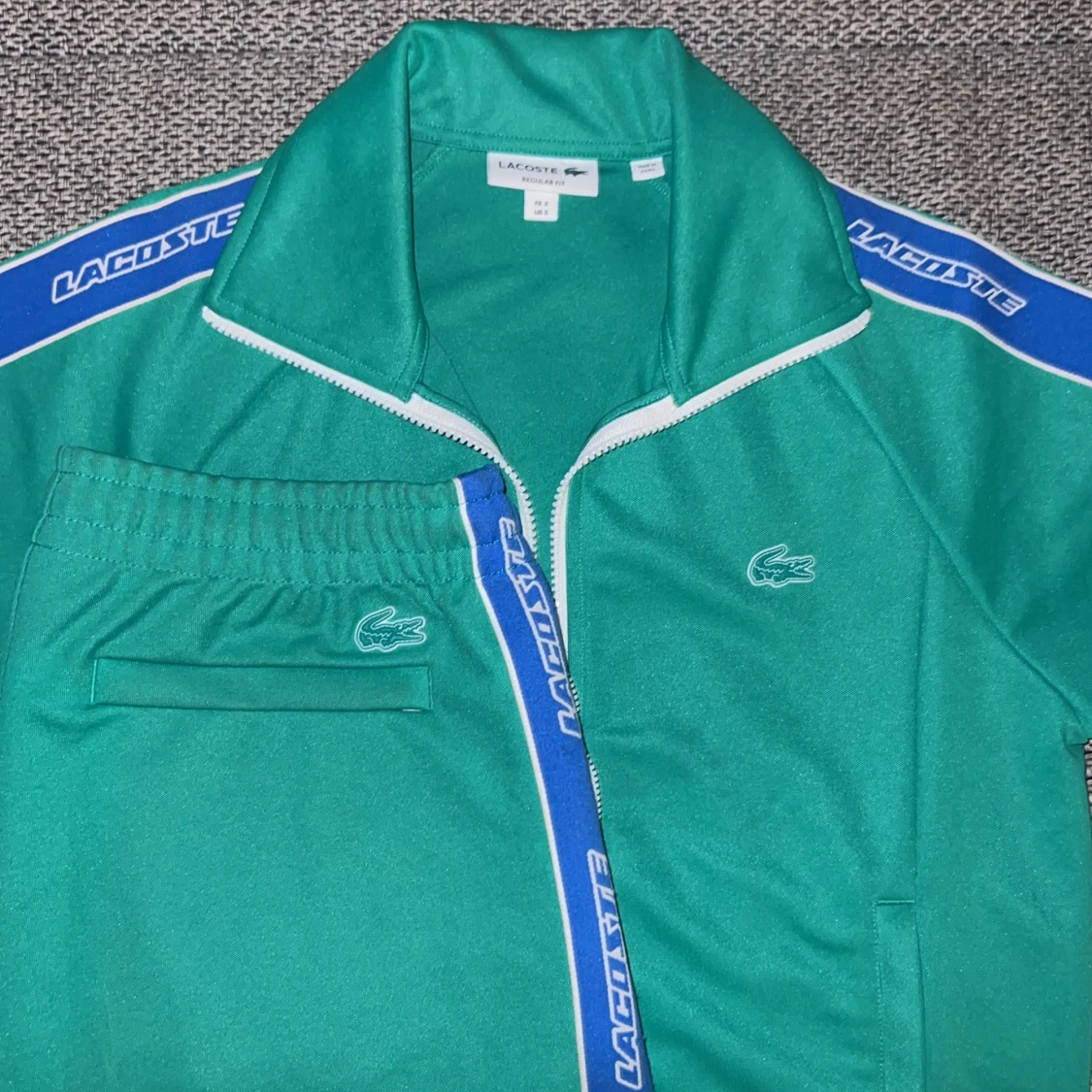 Grön tracksuit från Lacoste