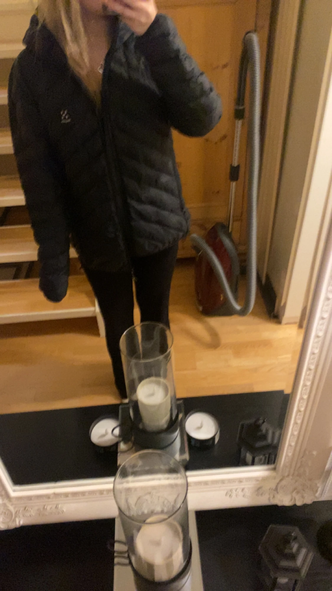 Svart dunjacka från Haglöfs - 5