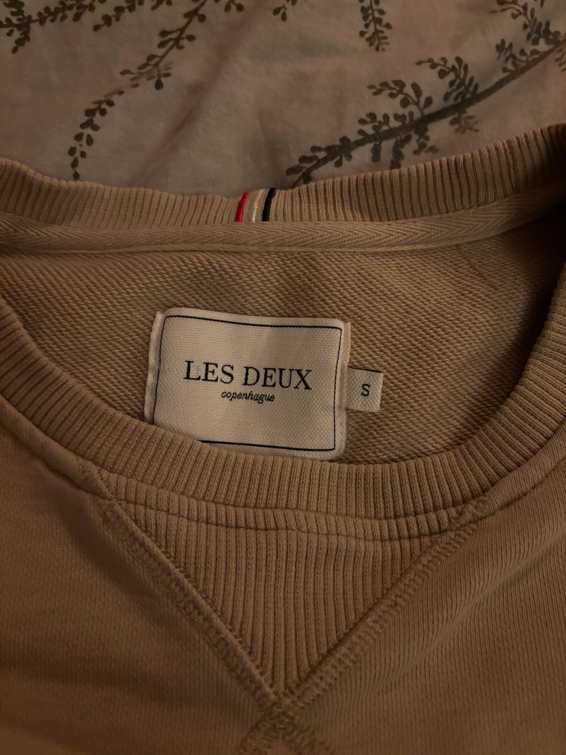 Beige sweatshirt från Les Deux - 2