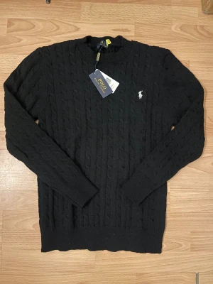 Svart kabelstickad tröja Polo Ralph Lauren - Helt nytt och oanvänd!