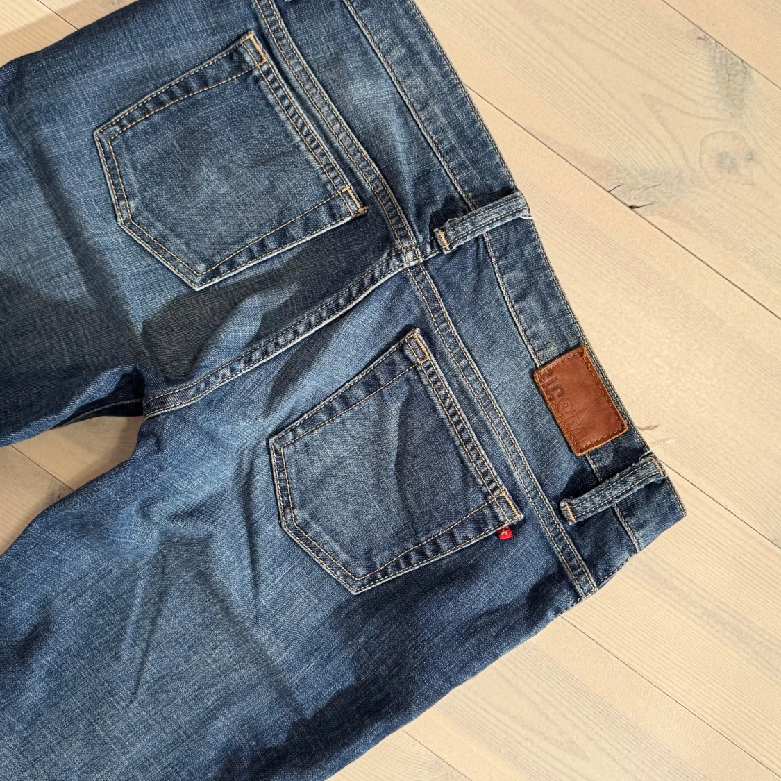 Low bootcut jeans  - 5