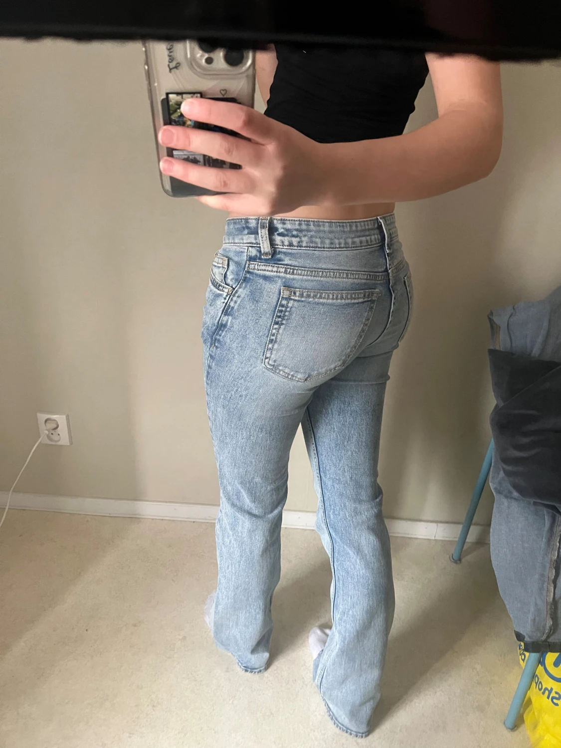 Ljusblå bootcut jeans