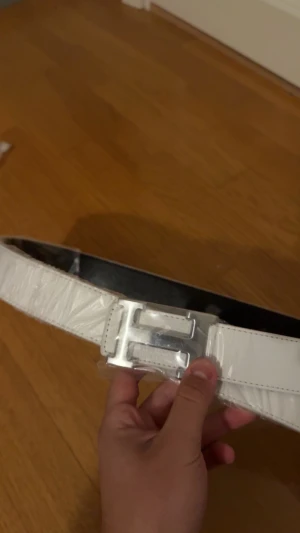Hermes bälte  - Dm vid intresse 