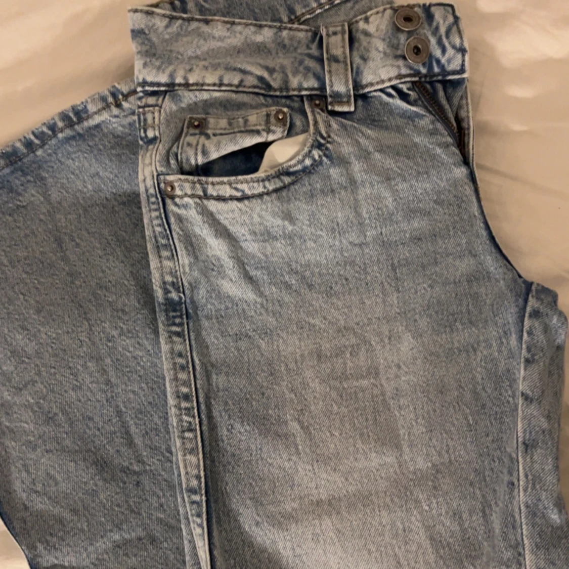 Ljusblåa jeans Ginatricot  - 2