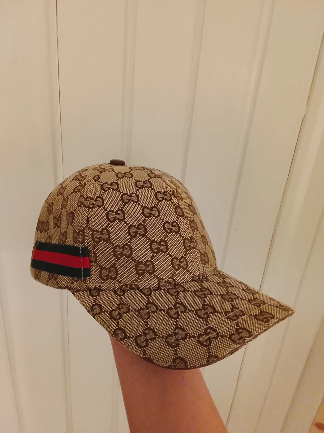 Snygg keps med monogram - 1