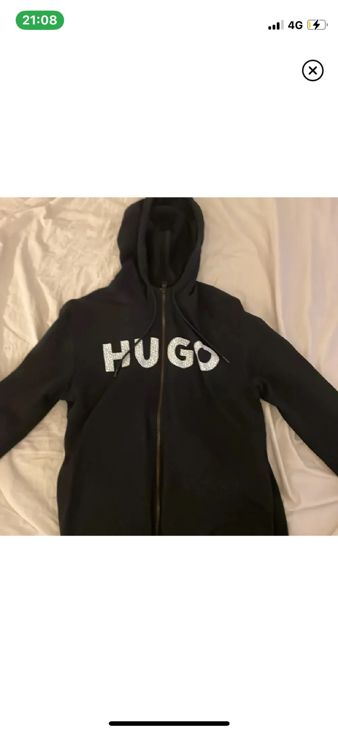 Svart hoodie från Hugo med tryck