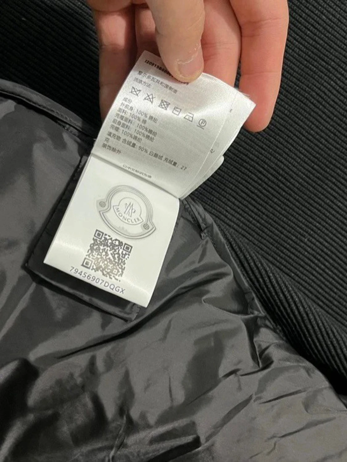 Svart teddyjacka med huva från Moncler - 5