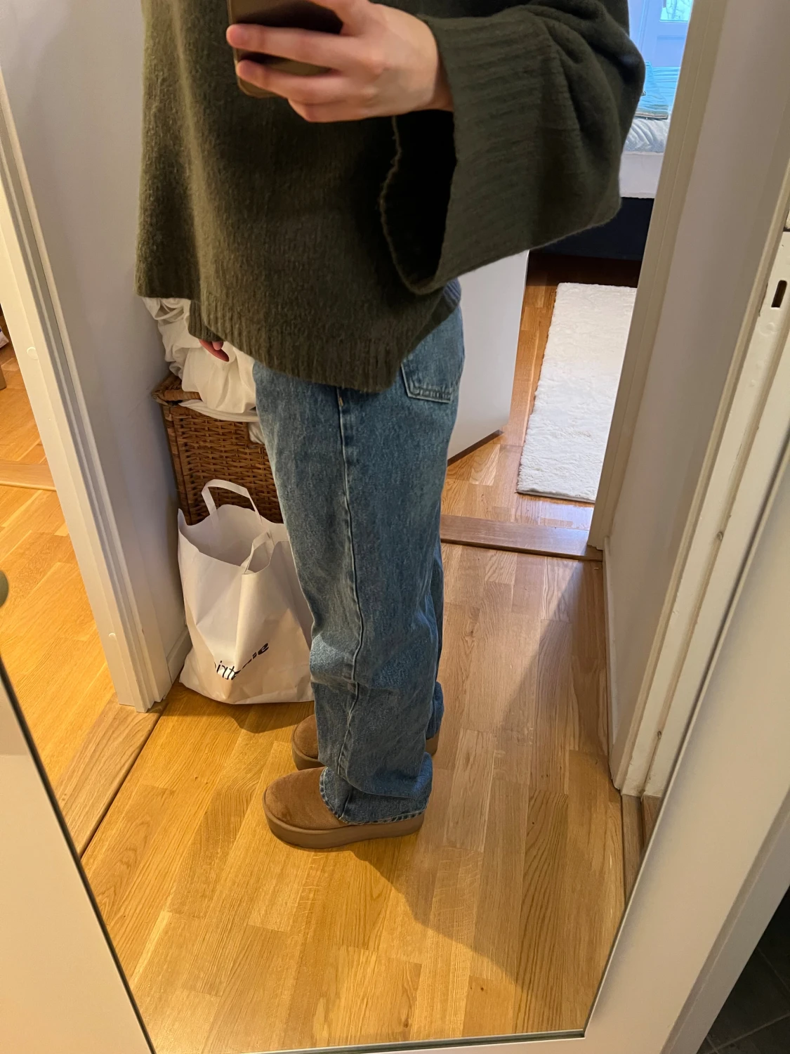 Blå raka jeans från NA-KD - 5