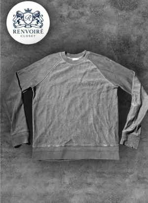 Svart sweatshirt från Filippa K XS - En stilren svart sweatshirt från Filippa K i storlek XS. Dunder pris just nu så passa på när den är här! 