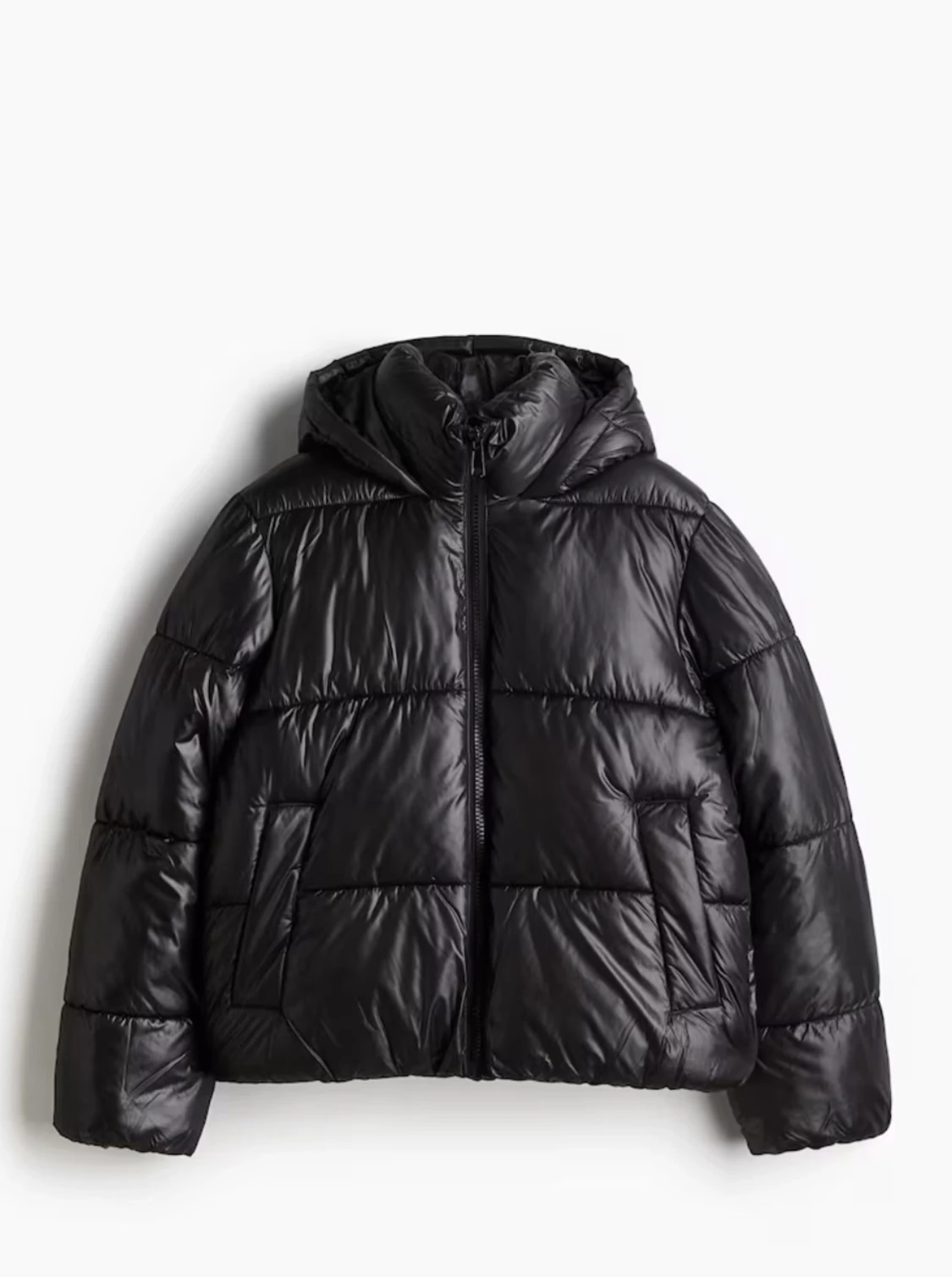 Svart pufferjacka med huva