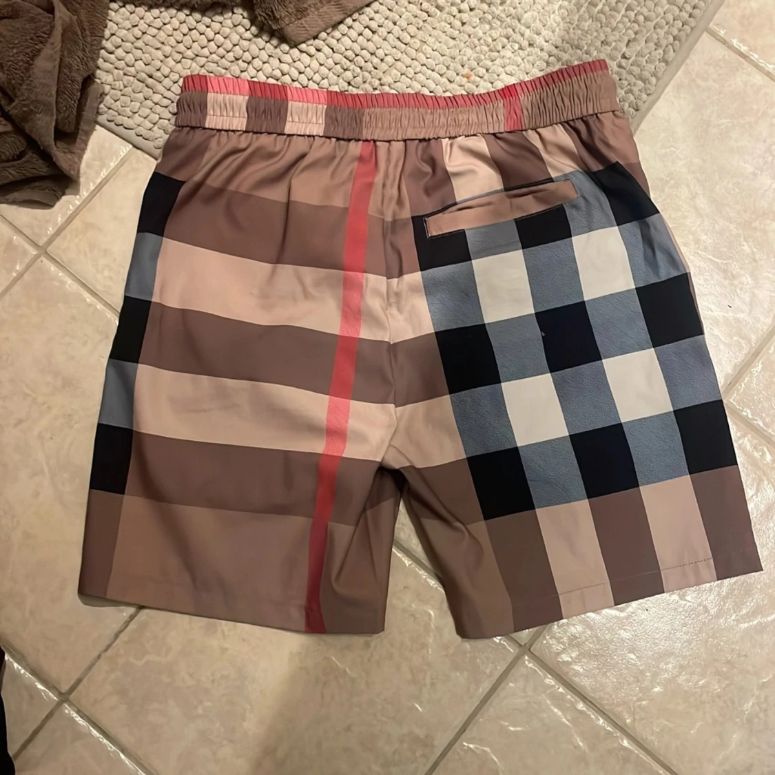Burberry shorts  - 2