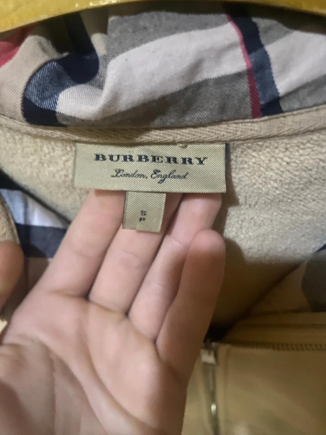 Beige hoodie från Burberry med dragkedja - 2