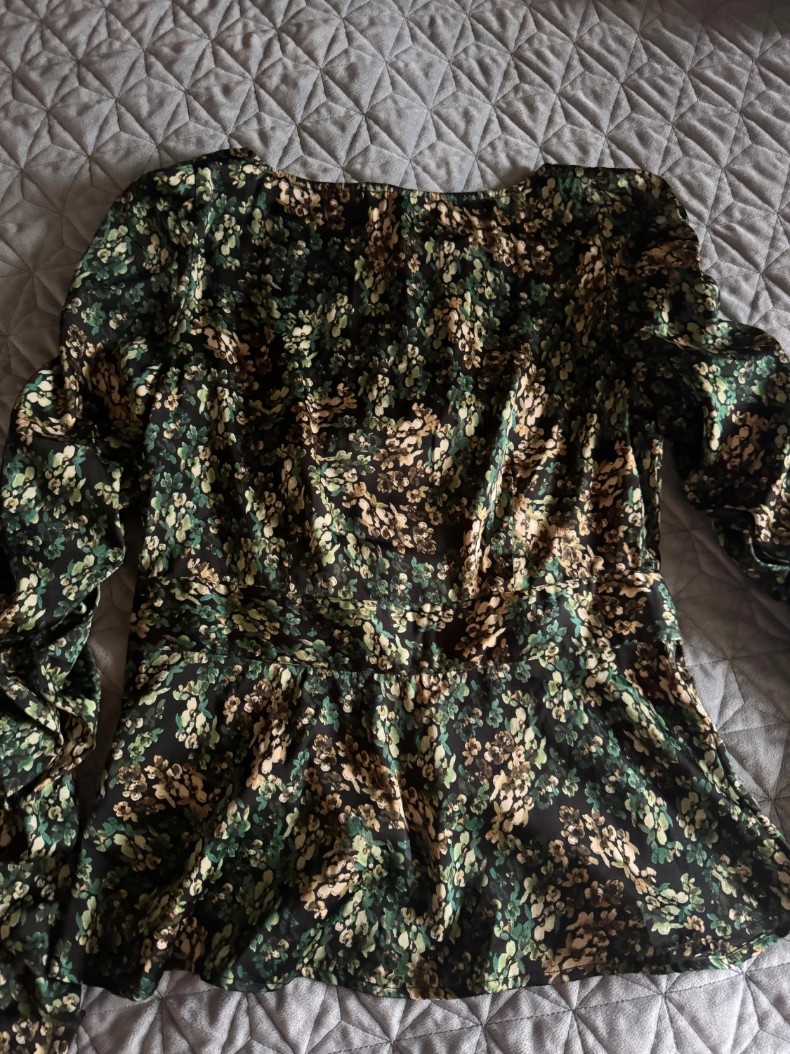 Blommig långärmad blus från Vero Moda - 6