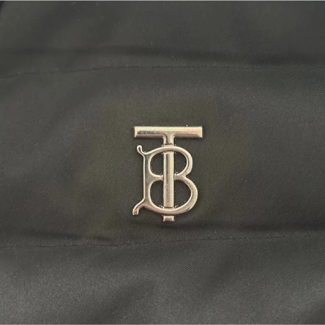 Svart pufferjacka från Burberry - 3