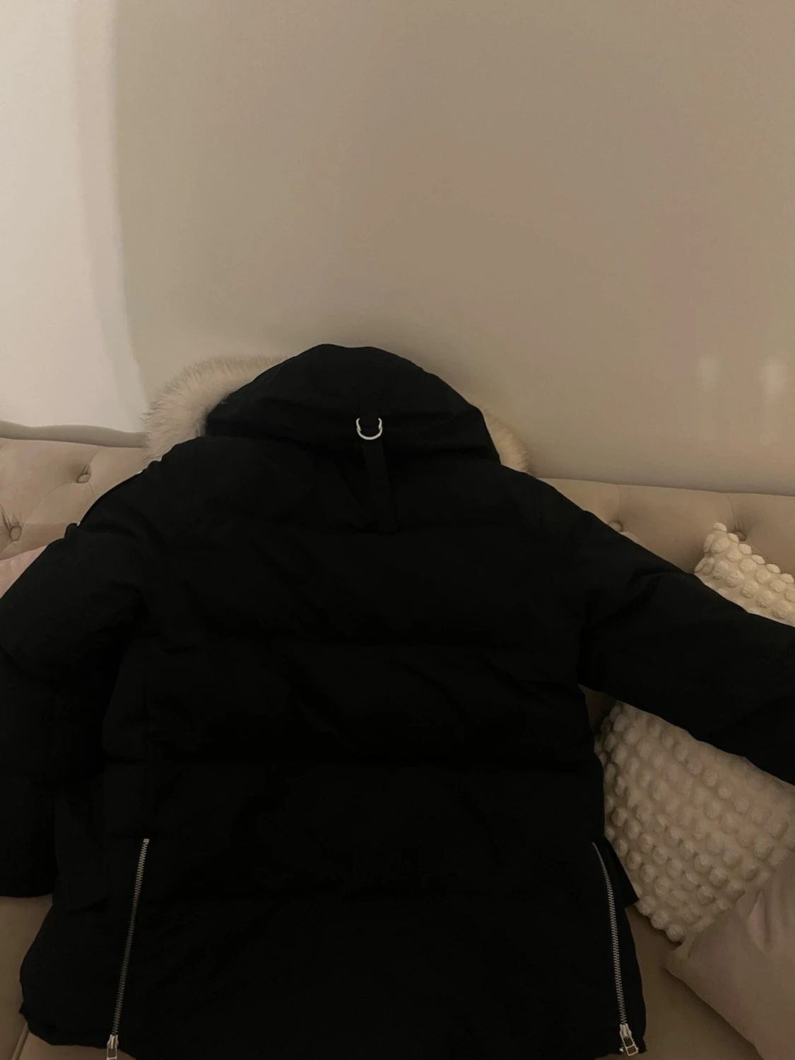 Svart pufferjacka från Moose Knuckles - 1