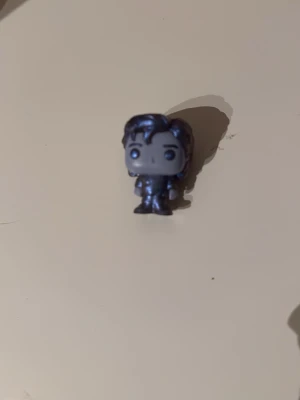 Stranger things kinder joy (Steve upside down) - Säljer helt ny köpt kinder joy Steve har tyvärr redan en och skulle gärna vilja sälja till någon som skulle vilja ha och priset kan diskuteras såklart😊