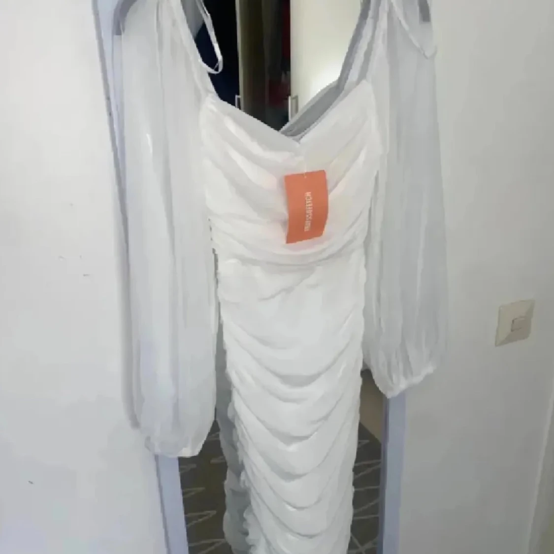 Vit långklänning från THATSSOFETCH - 1