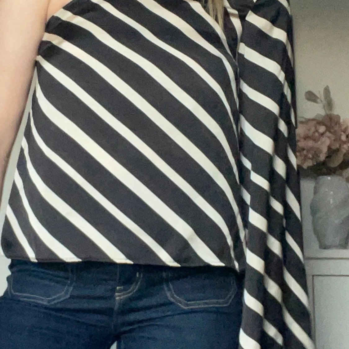 Randig one shoulder topp från H&M