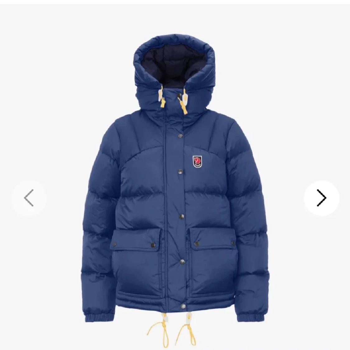 Mörkblå Fjällräven jacka 