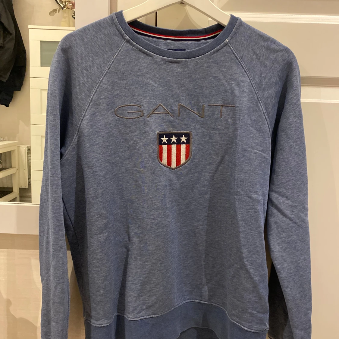 Blå sweatshirt från GANT 