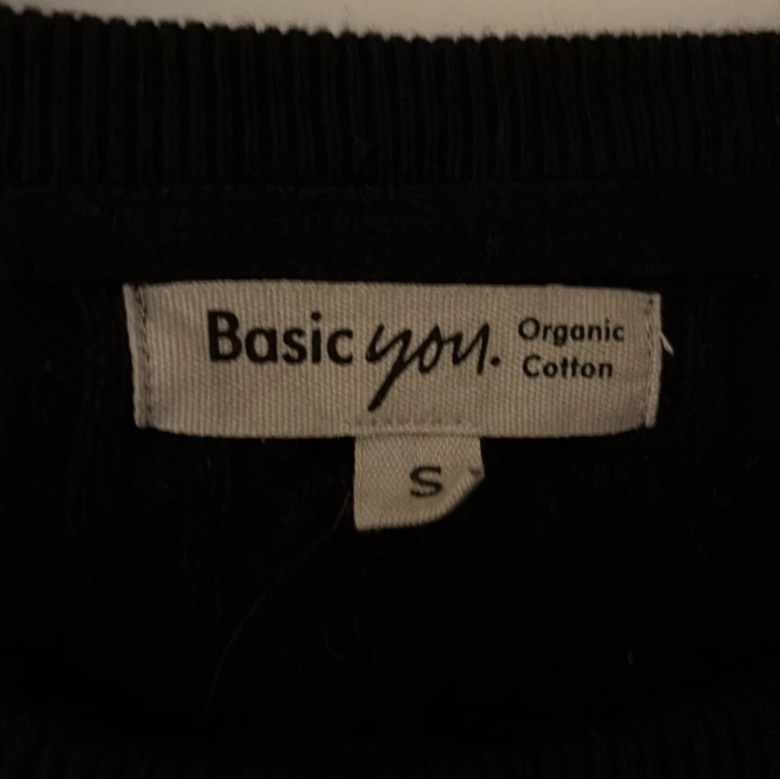 Svart stickad tröja Basic You S - 1