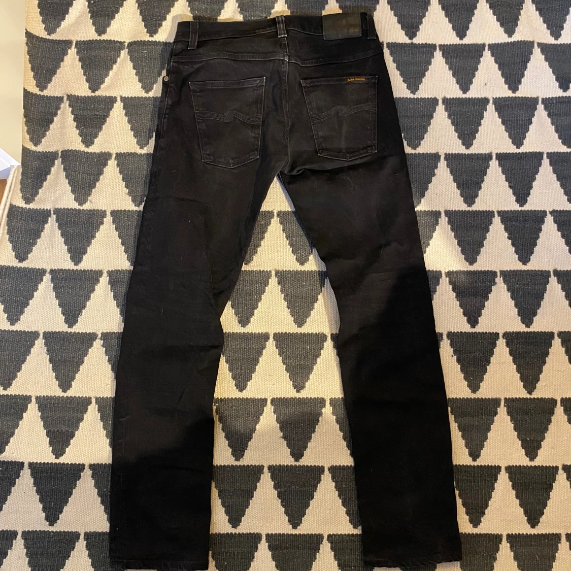 Svarta Nudie jeans - 2