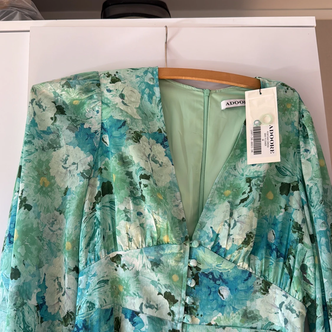 Grön blommig långklänning från Adoore - 1