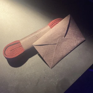 Valentino snörreb  -  Säljer 