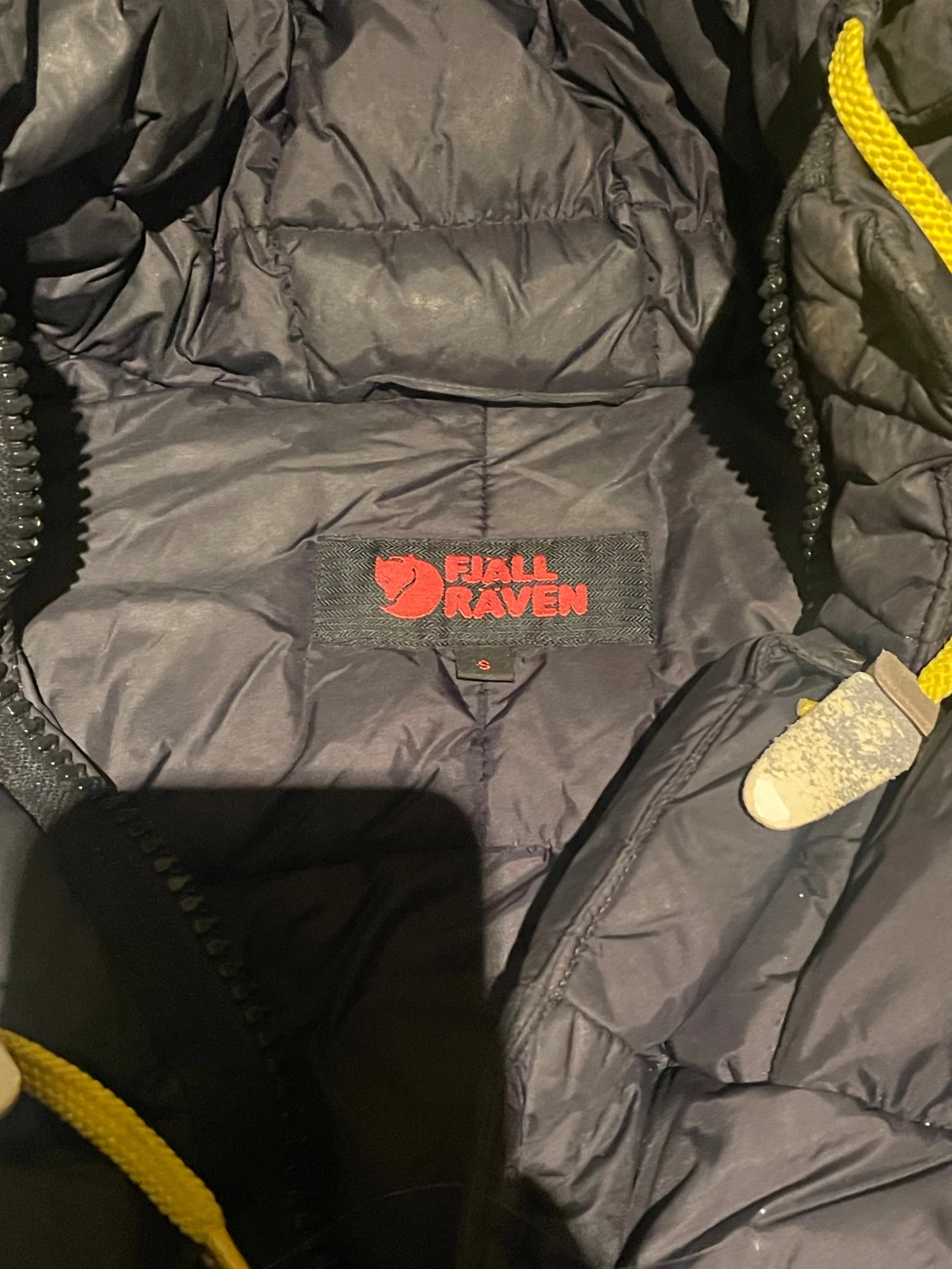 Svart dunjacka Fjällräven S - 2