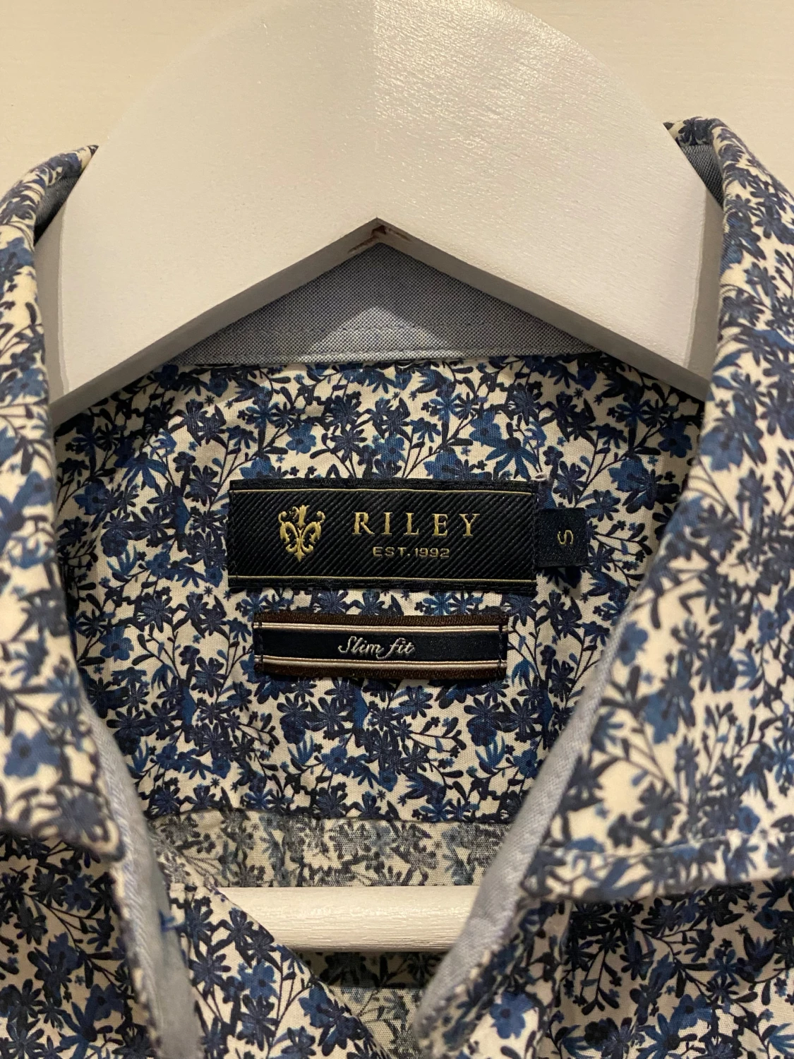 Blommig kortärmad skjorta från Riley - 1