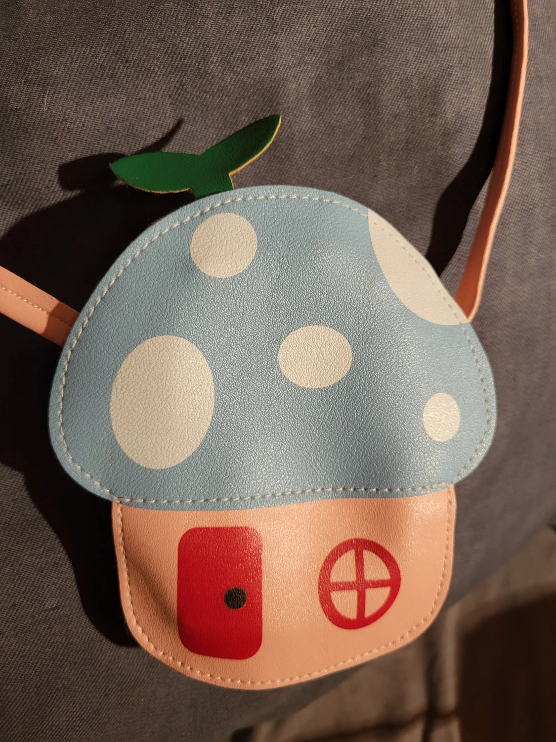Mushroom purse