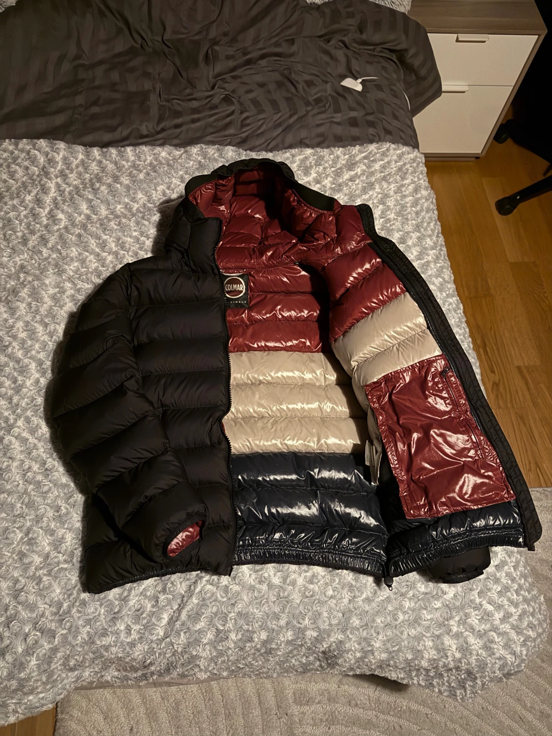 Svart Colmar dunjacka med huva - 1