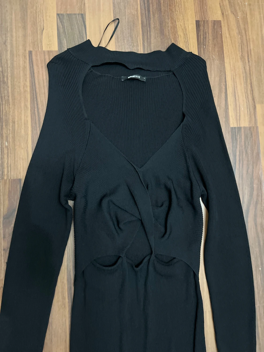 Svart lång stickad klänning med slits - 2