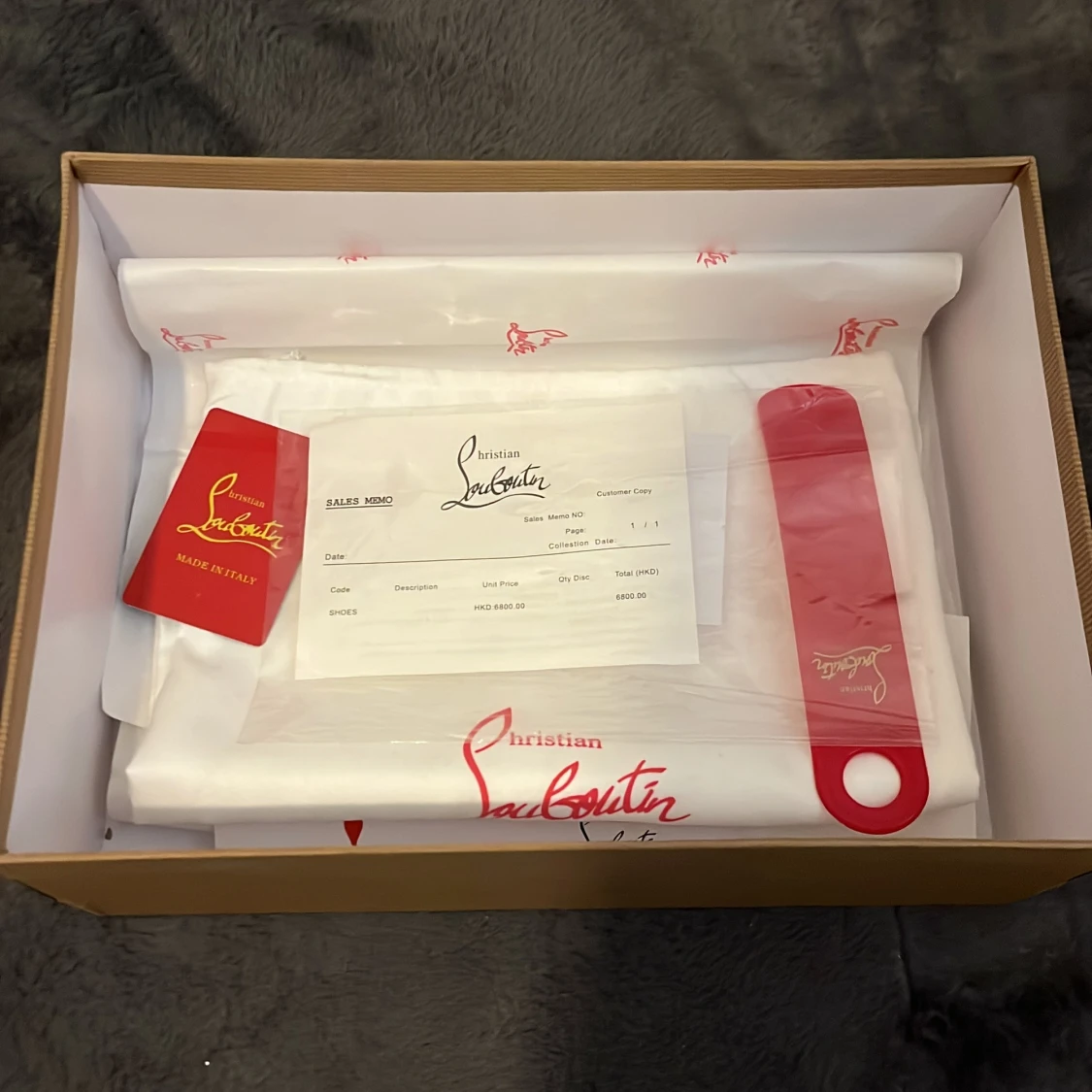  Sälja ett par Christian luvetins - 4