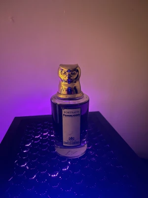 Penhaligon's countess dorothea - Säljer den på grund av använde den inte, Ny skick endast testad, kommer utan box därav priset! Varm vinterdoft! Pris kan diskuteras!