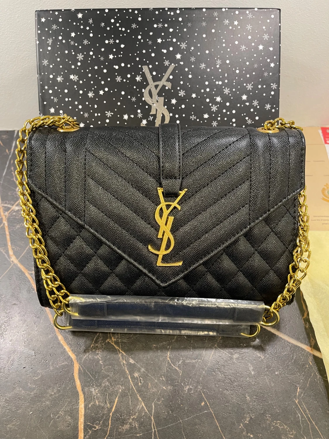 Svart quiltad axelväska från YSL - 1