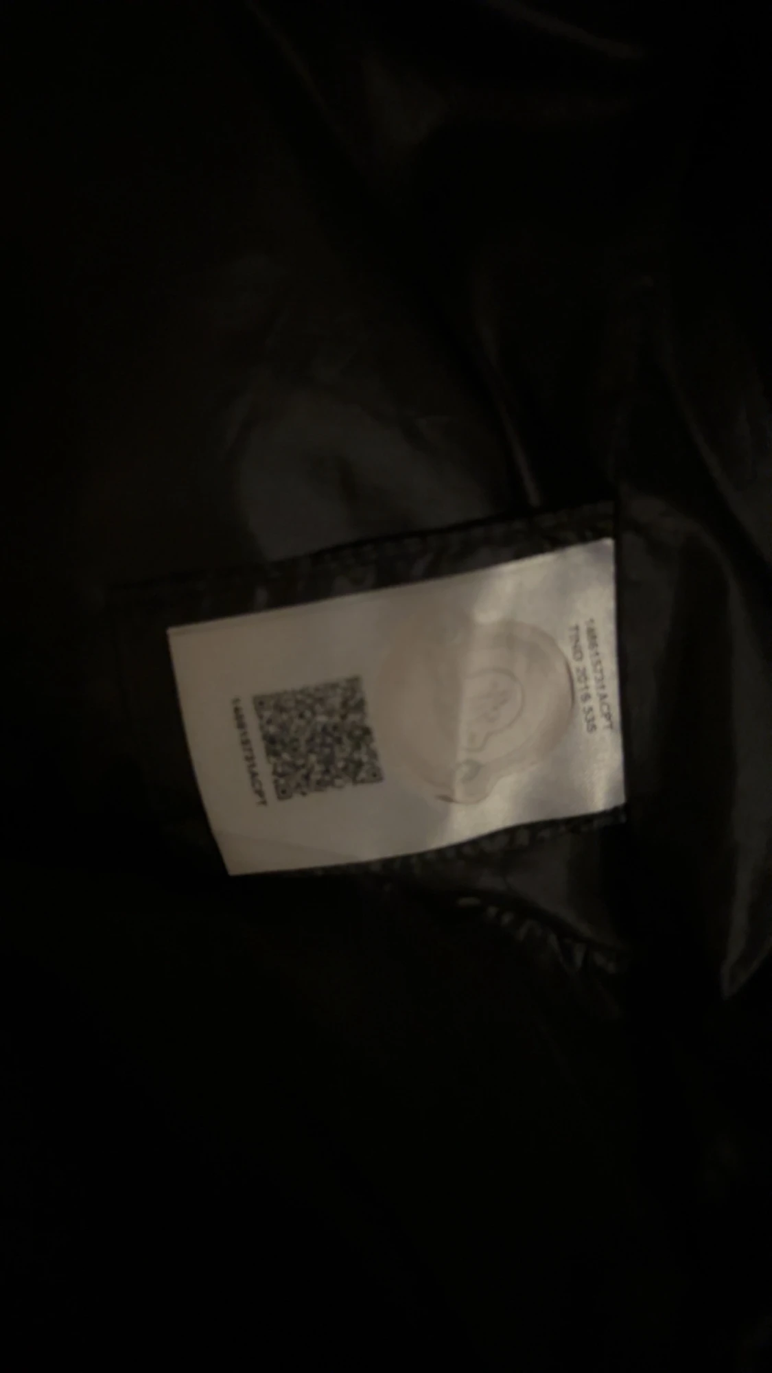 Svart Moncler pufferjacka med huva - 3