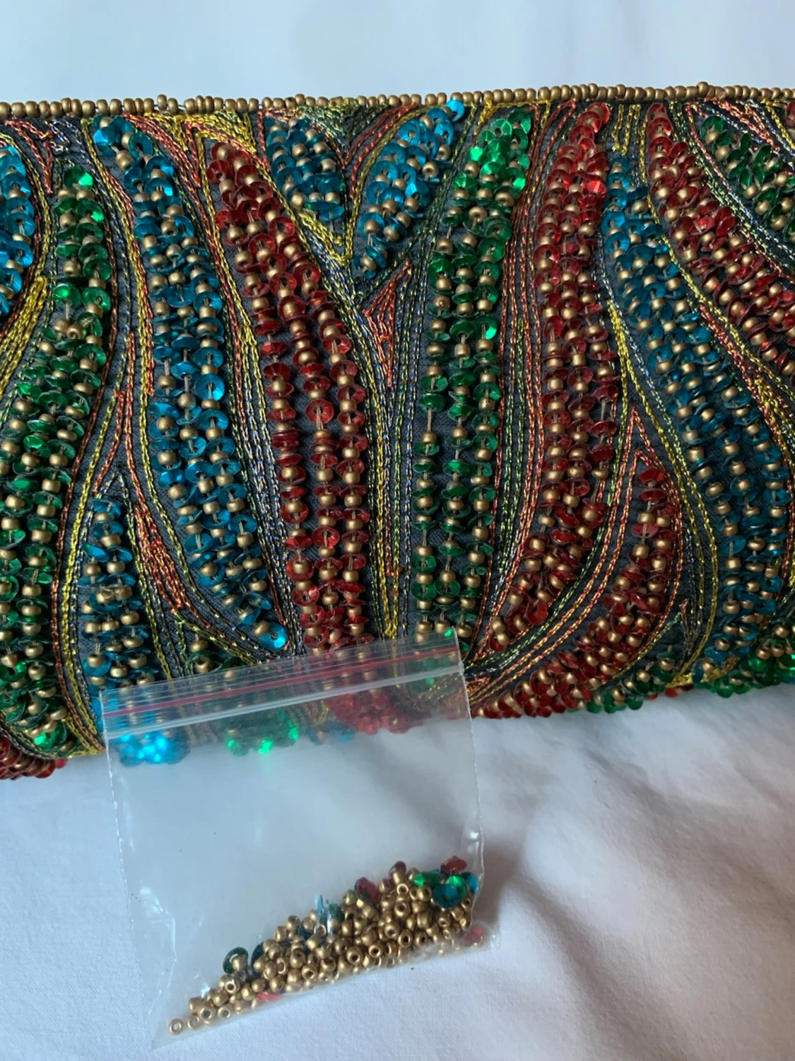 Färgglad aftonväska från Oscar & Clothilde - 3