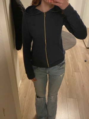 Marinblå zip hopdie - Ny knappt använd, inga fläckar 